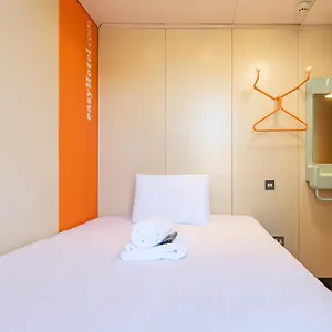 Hotel Easyhotel, Edimburgo